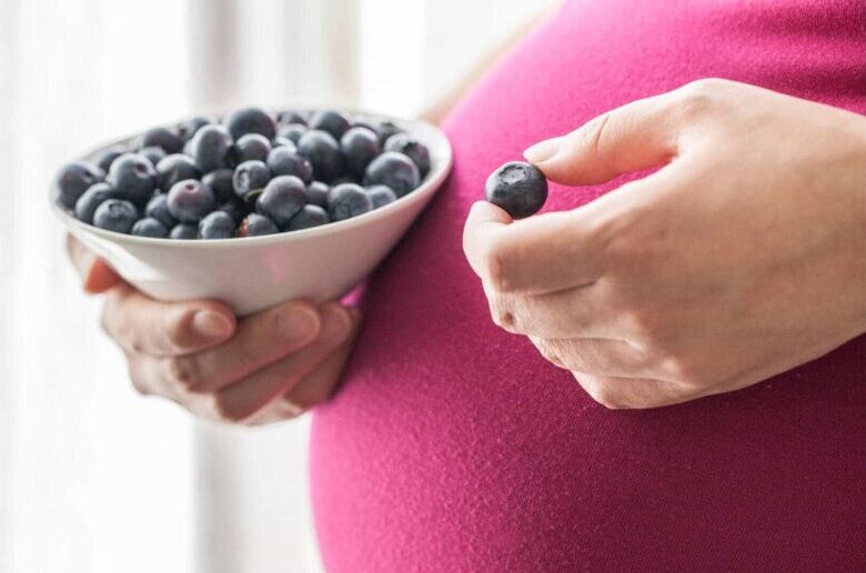 Полезные свойства и польза голубики при беременности